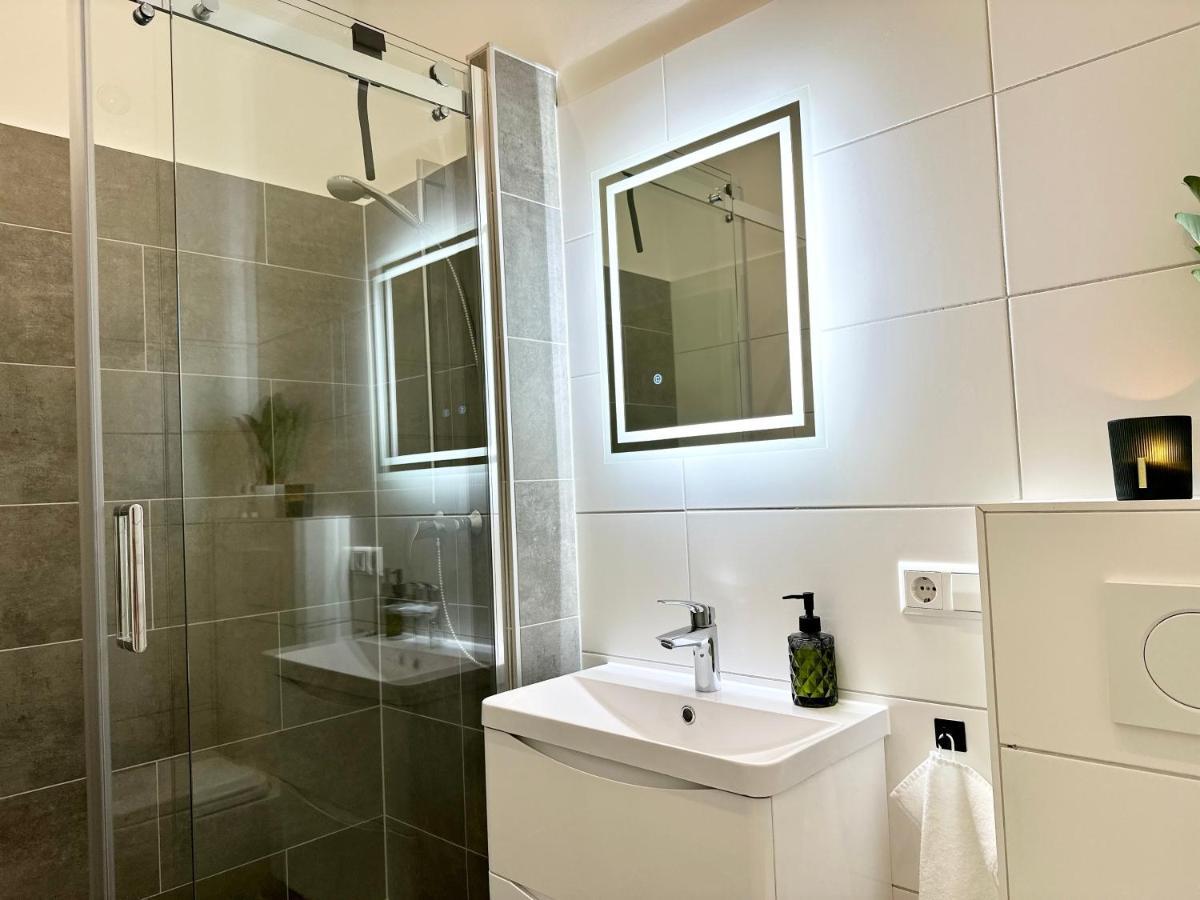 Mystay: Zentral I Design I Prime I Gaeste Wc هايدلبرغ المظهر الخارجي الصورة